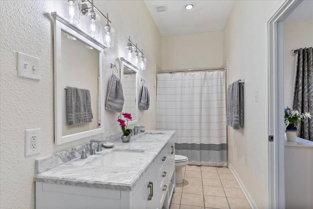 Lucky House - Tranquility In The Middle Of Houston - Tv In Every Room - 300 M2 Exterior photo